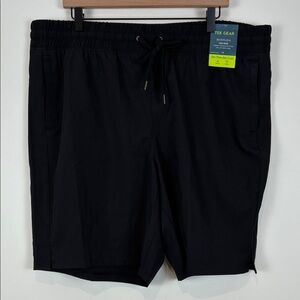 NWT tek gear Women’s Plus 1X Black Bermuda Mid-Rise Shorts Elastic Waist Pockets